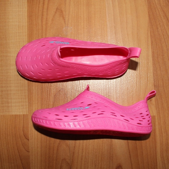 speedo rubber shoes